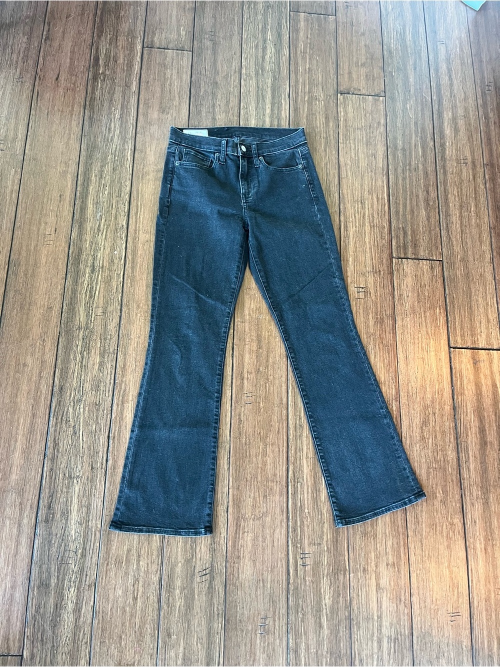 Women’s Gap baby boot mid rise jeans size 2 short - EUC